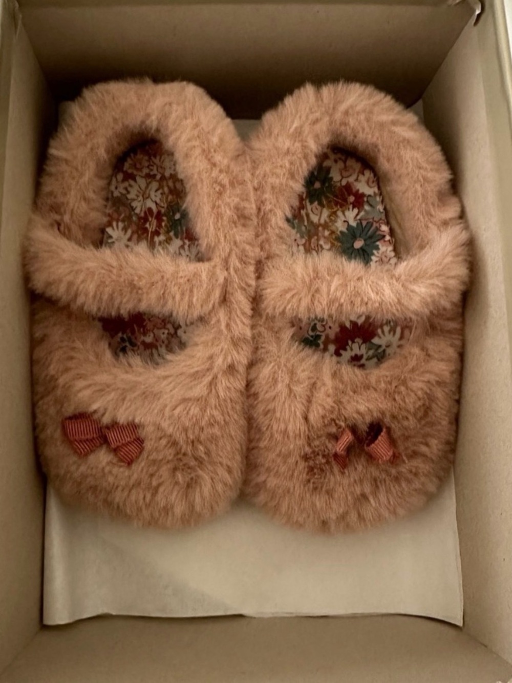 Bonpoint Fuzzy Peach Pink Baby Slippers with Floral Insole and Bows